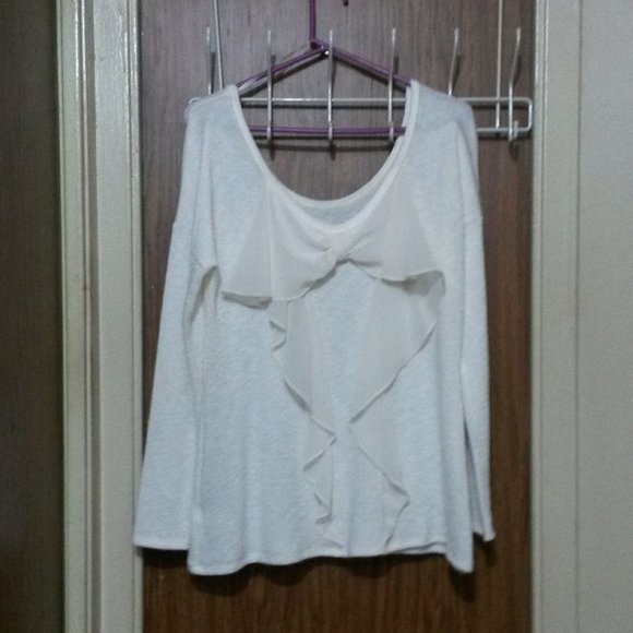 Studio Y Flowy Ruffle Top - Picture 2 of 11